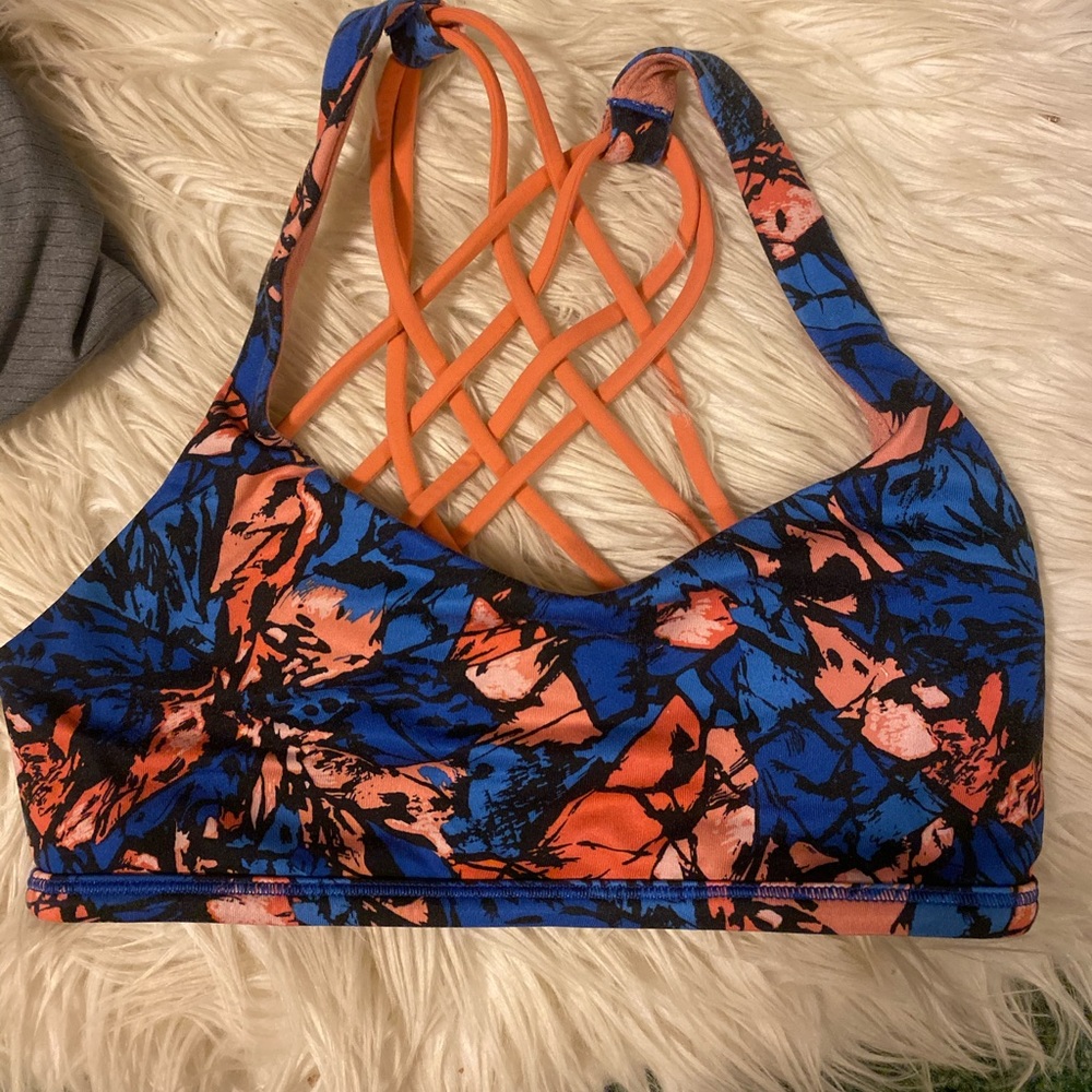 Lululemon bra